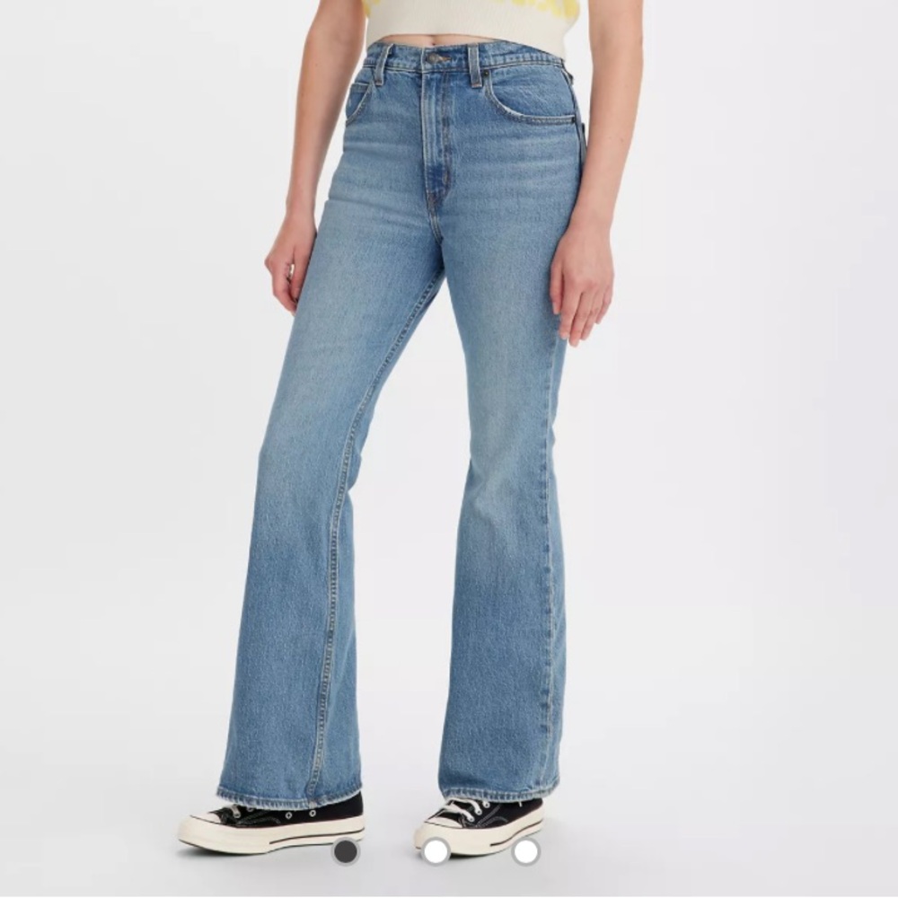 NWT Levi’s premium 70’s high flare jeans